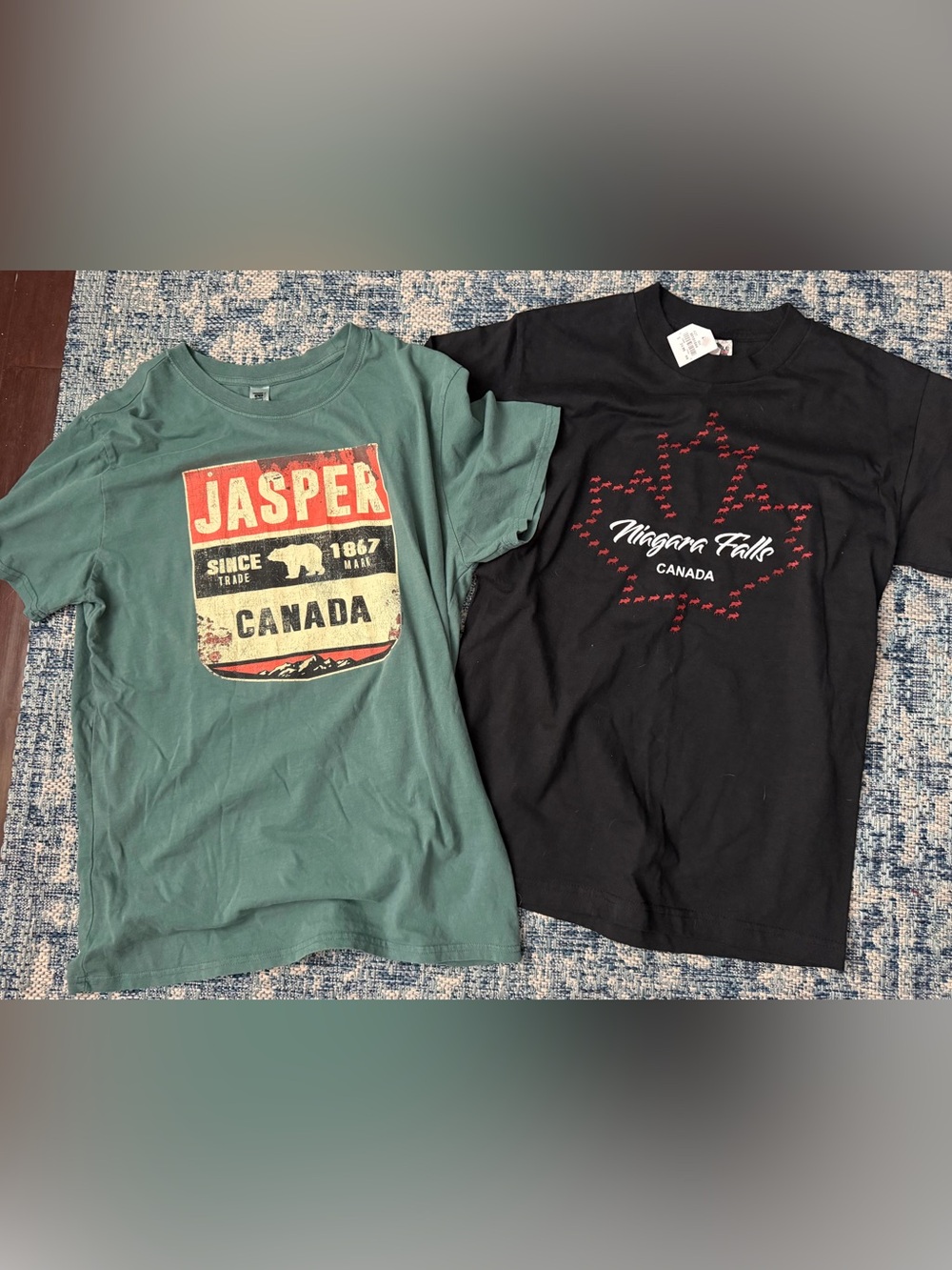 Alstyle Apparel & Activewear Graphic Tees Green & Black Medium